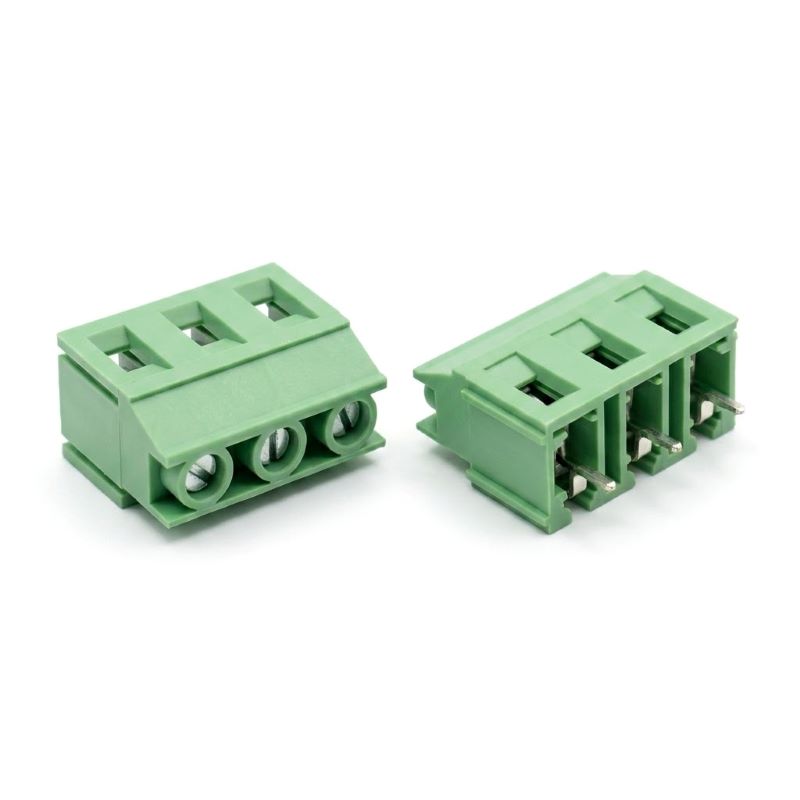 XY129 series 3-pin screw terminal block in green, highlighting the wide 7.5mm pitch and heavy-duty wire clamping screws.